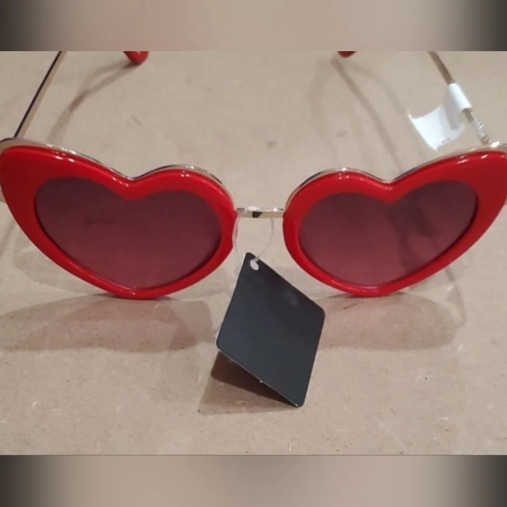 Red heart shaped cat eye retro vintage pinup style sunglasses new‎